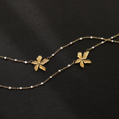 Flower Shape Pendant Necklace