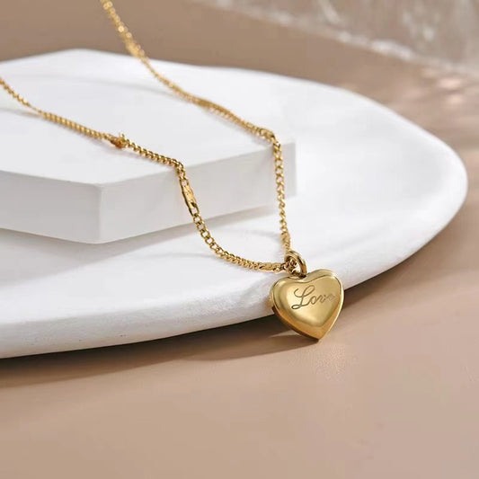 Heart Shape Pendant Necklace