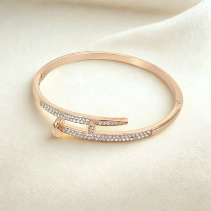 Radiant Nail Luxe Cuff