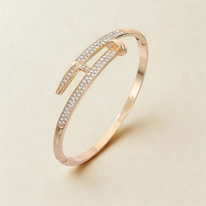 Radiant Nail Luxe Cuff